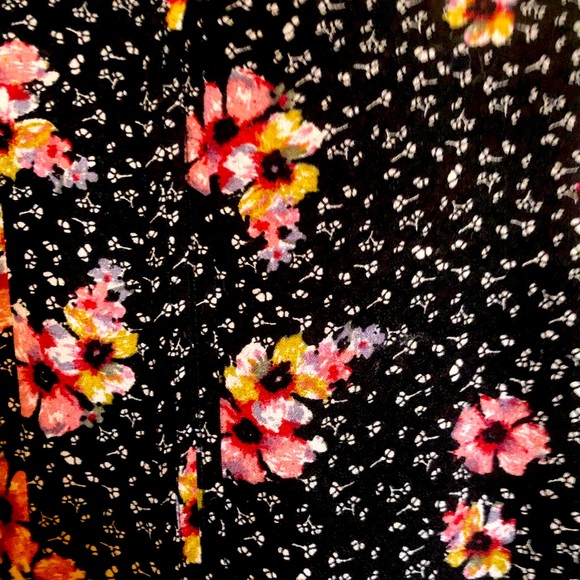 Free People Top Floral - Picture 4 of 7